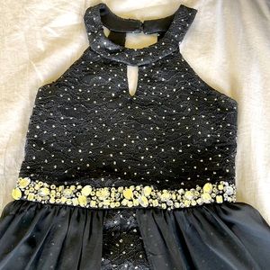 Young girls romper dress size 10